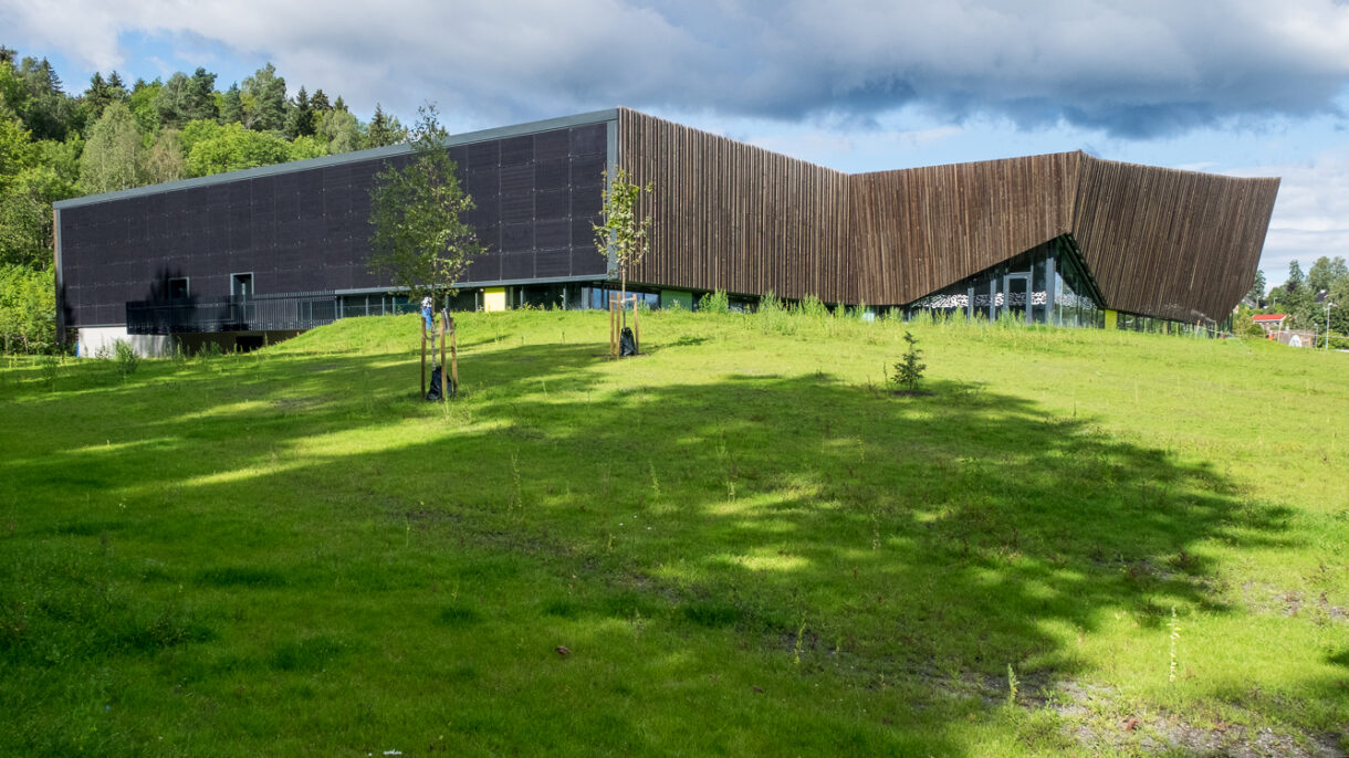 T Lauluten DSF9675 WEB 72dpi