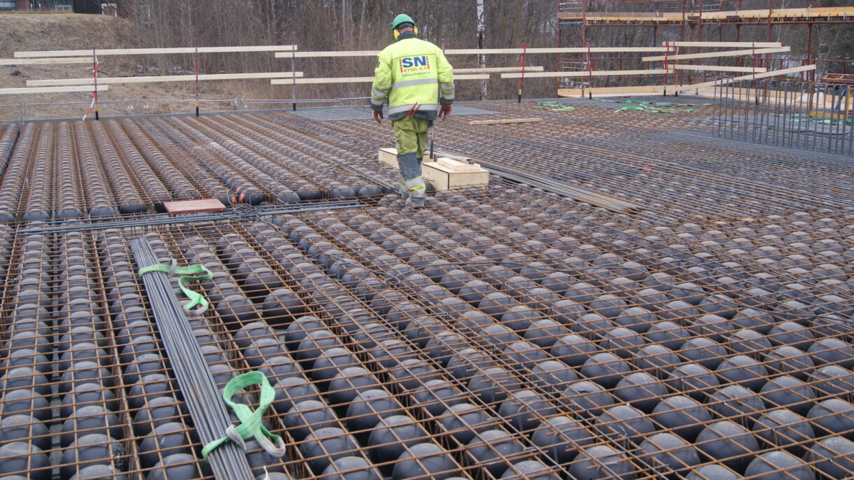 Bubbledeck er bra fordi man sparer betong, men problematisk fordi det ikke er et fornybart materiale.