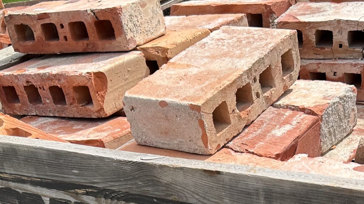 Skal man få til ombruk, er det helt nødvendig med ombrukskartlegging. Foto: FutureBuilt