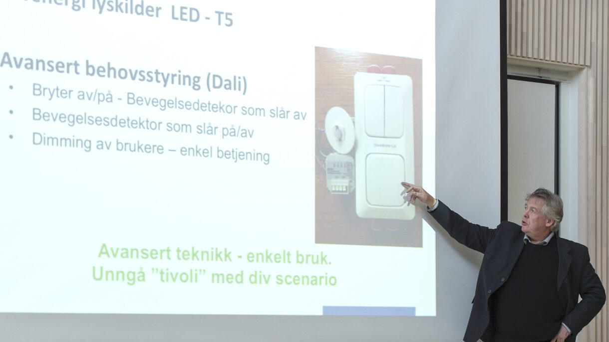 - Vær nysgjerrig, samarbeid med andre flinke folk. Da kommer man langt, sier Geir Andersen i Drammen Eiendom. Her forteller Andersen om Frydenhaug skole.