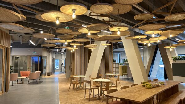 Vertikal Nydalen låve er blant prosjektene du kan se på studieturen 12. og 13. september. Foto: FutureBuilt