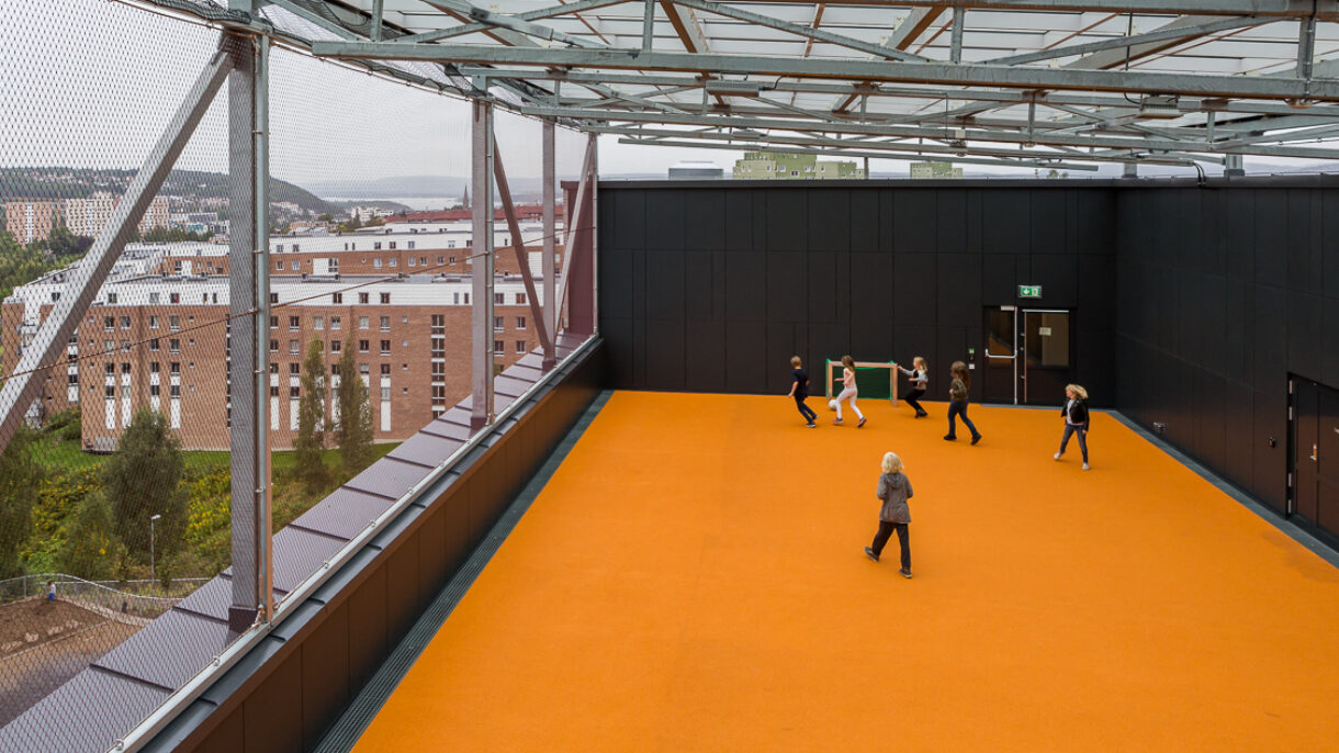 T Lauluten T5 B5476 WEB 72dpi