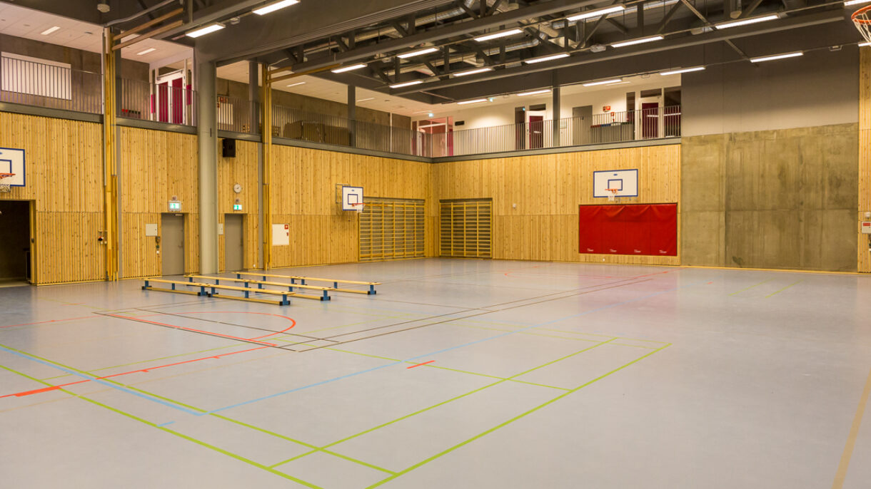 Bjørnsletta skole gymsal Fotograf Tove Lauluten