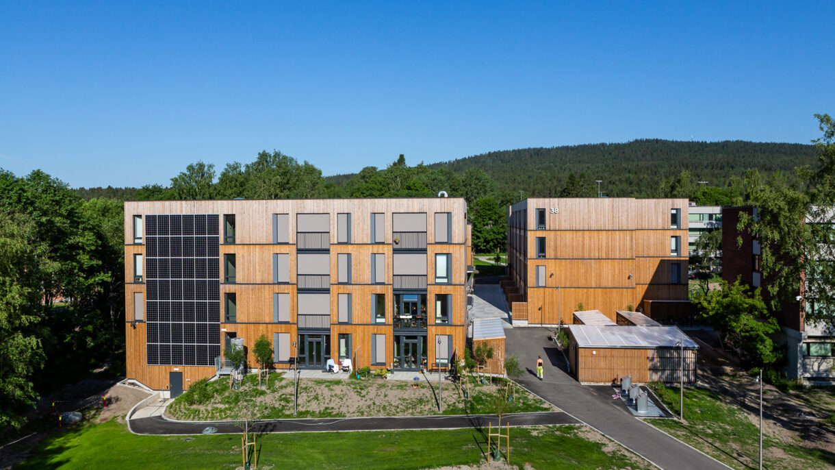 T Lauluten T5 B4912 web 72dpi